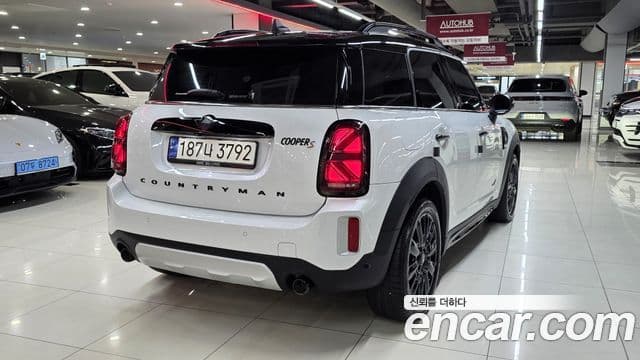 MINI Cooper S Countryman 3