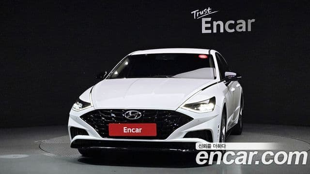 Hyundai Sonata (DN8) 3