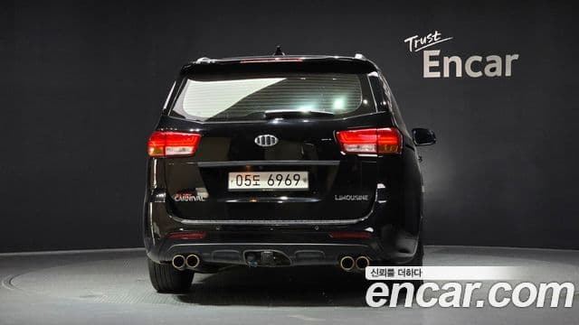 Kia All New Carnival 4