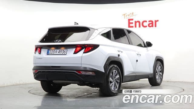 Hyundai Tucson Hybrid (NX4) 2