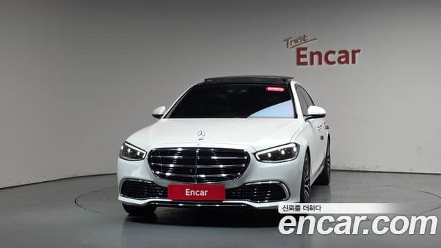 Mercedes-Benz S-Class W223 3