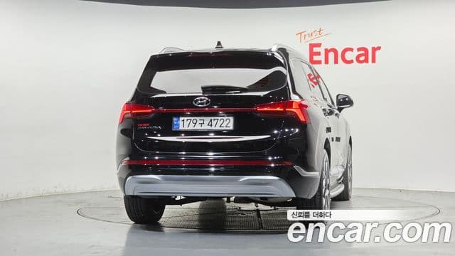 Hyundai The New Santa Fe 4
