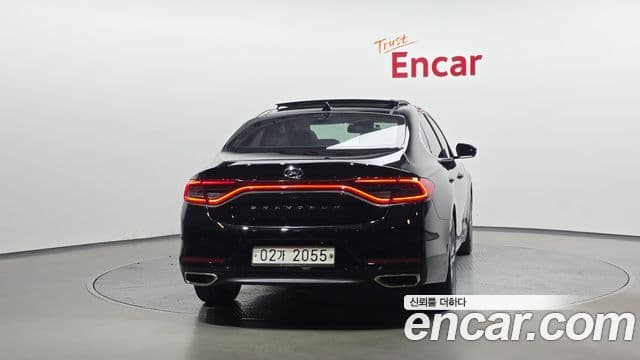 Hyundai Grandeur IG 3