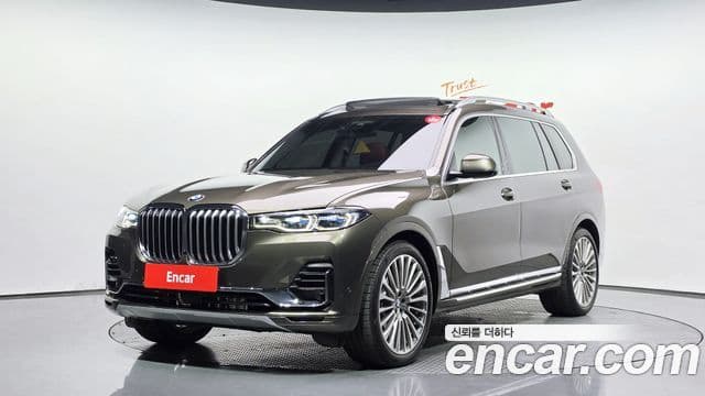 BMW X7 (G07) 1