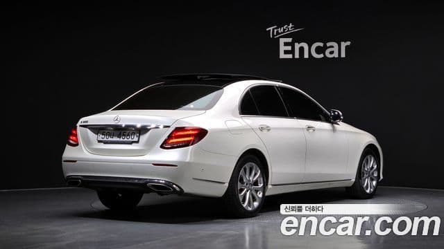 Mercedes-Benz E-Class W213 2