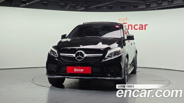 Mercedes-Benz GLE-Class W166 3