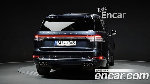 Lincoln Aviator 2nd Gen 4