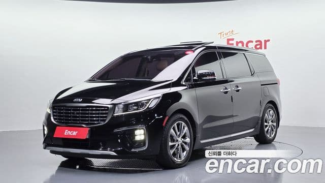 Kia The New Carnival — 1