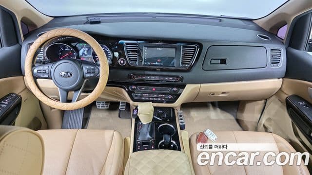 Kia The New Carnival 4