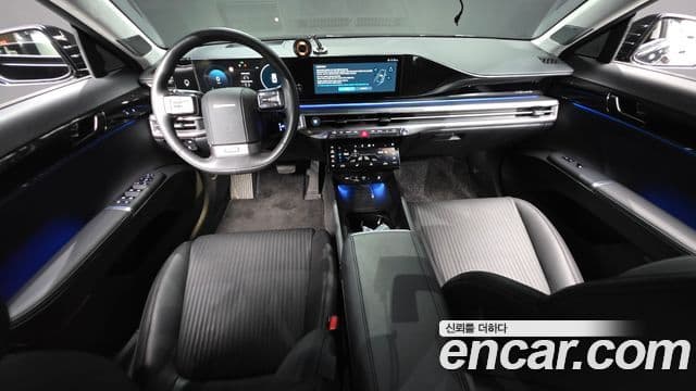Hyundai Grandeur (GN7) 4