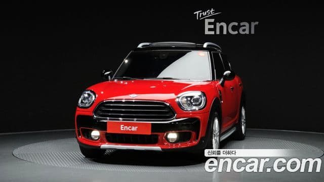 MINI Cooper Countryman 3