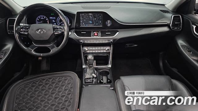 Hyundai Grandeur IG 4