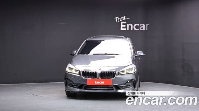BMW 2 Series Active Tourer (F45) 3