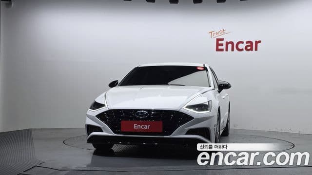 Hyundai Sonata (DN8) 3