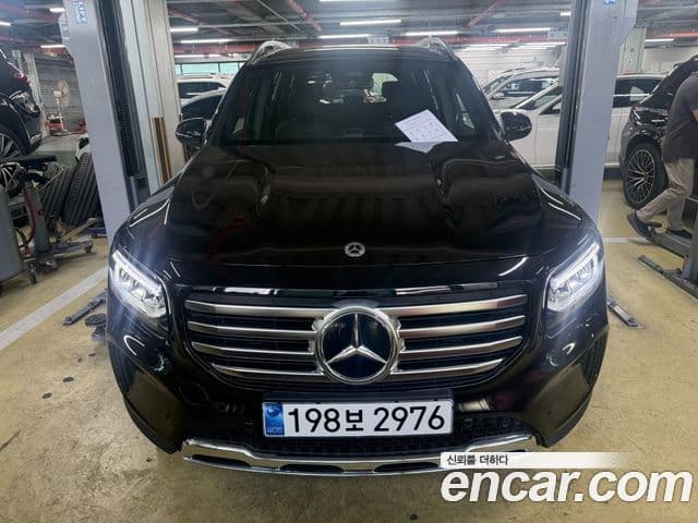 Mercedes-Benz GLB-Class X247