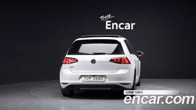 Volkswagen Golf 7th Gen 4