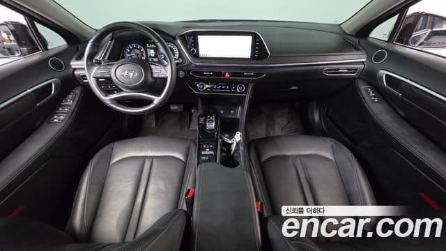Hyundai Sonata (DN8) 4