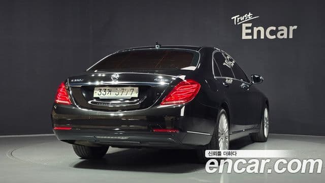 Mercedes-Benz S-Class W222 2