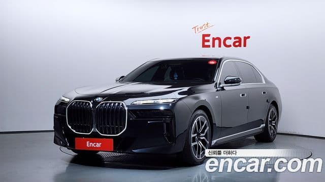 BMW 7 Series (G70)