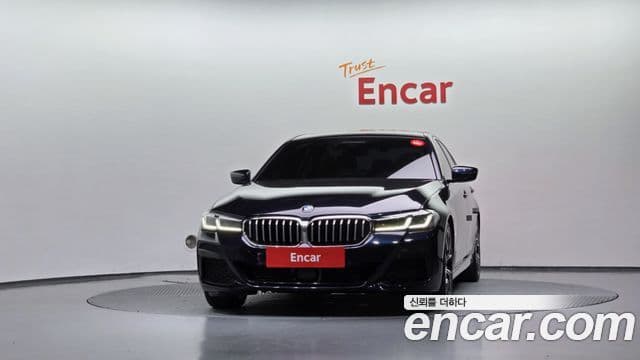 BMW 5 Series (G30) 2