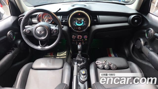 MINI Cooper D 4