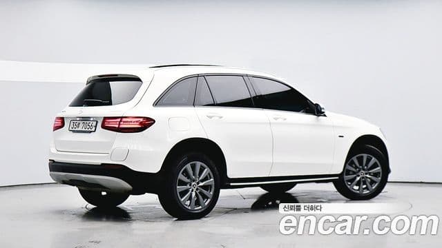Mercedes-Benz GLC-Class X253 4