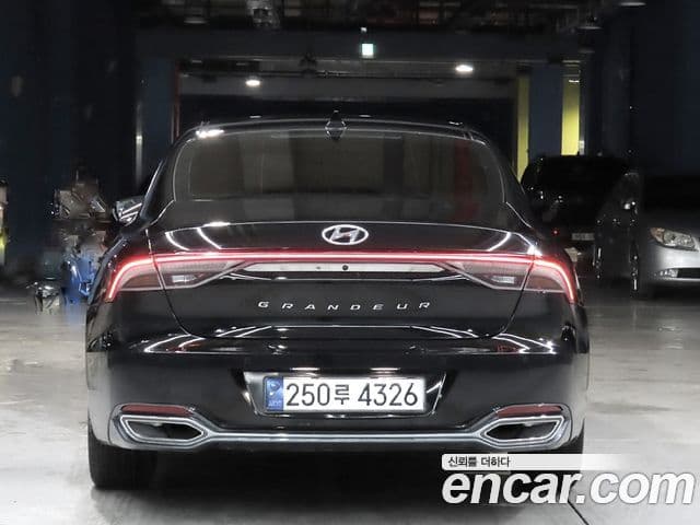 Hyundai The New Grandeur IG 2