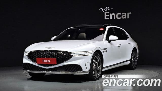 Genesis G90 (RS4)