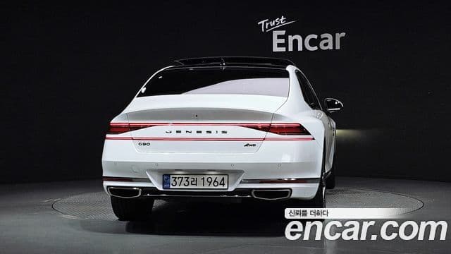 Genesis G90 (RS4) 4