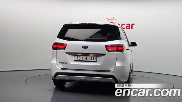 Kia All New Carnival 3