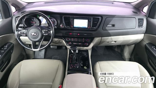 Kia All New Carnival 4