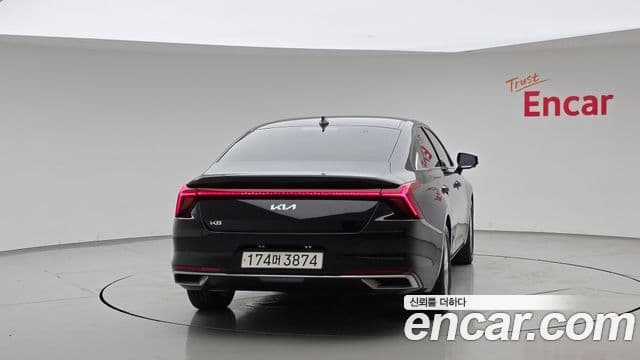 Kia K8 4