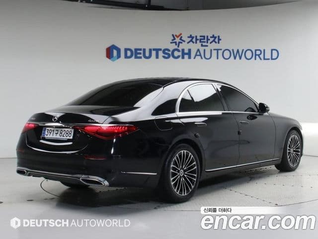 Mercedes-Benz S-Class W223 2