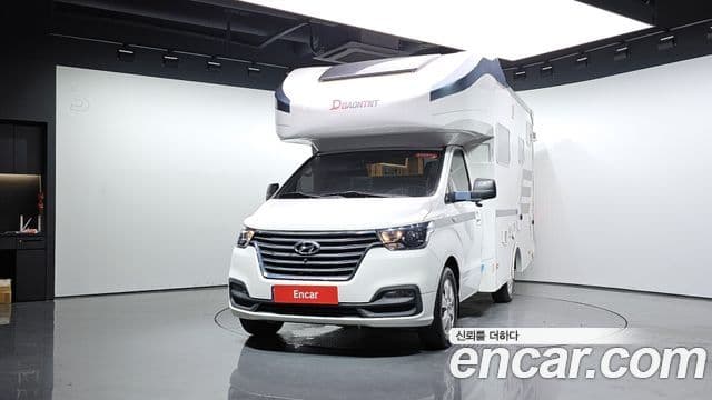 Hyundai The New Grand Starex 3