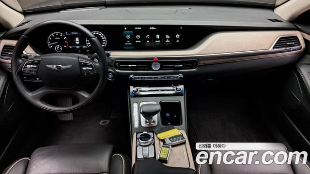 Genesis G90 4