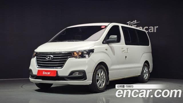 Hyundai The New Grand Starex 1