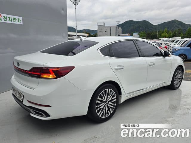 Kia K7 Premier 4