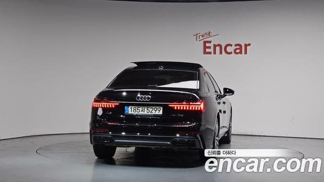 Audi A6 (C8) 3