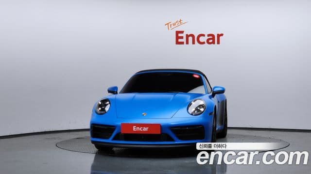 Porsche 911 (992) 3