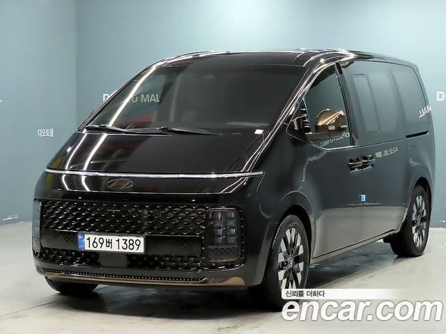 Hyundai Staria — 1