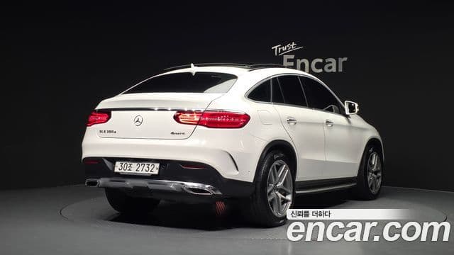 Mercedes-Benz GLE-Class W166 2