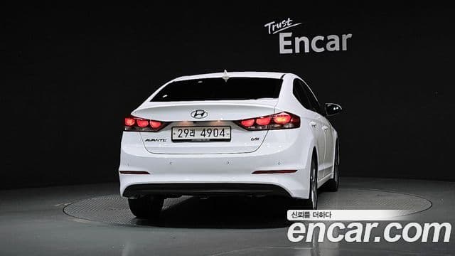 Hyundai Avante AD 4