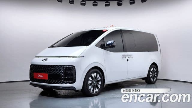Hyundai Staria — 1