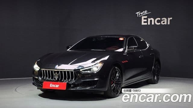 Maserati Ghibli 1