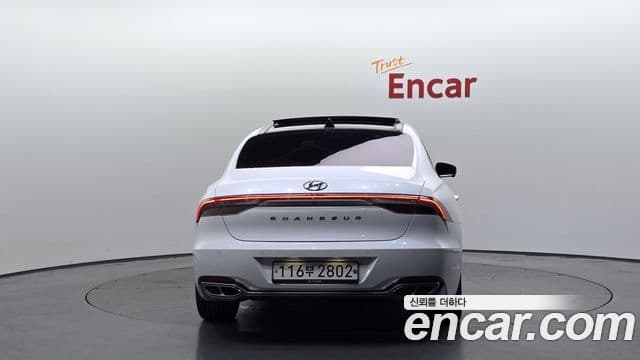 Hyundai The New Grandeur IG Hybrid 4