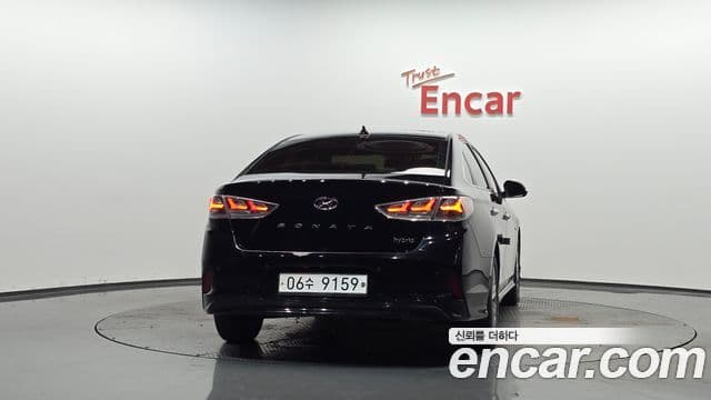 Hyundai Sonata New Rise Hybrid 4