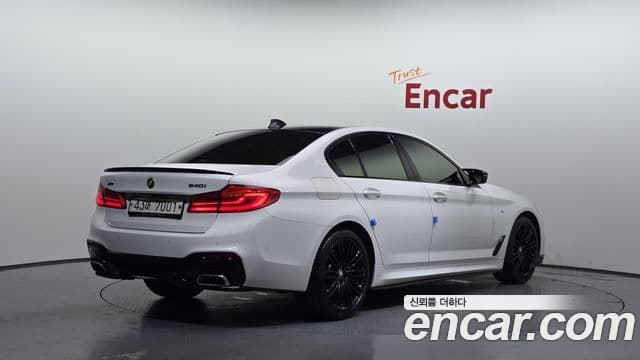 BMW 5 Series (G30) 2