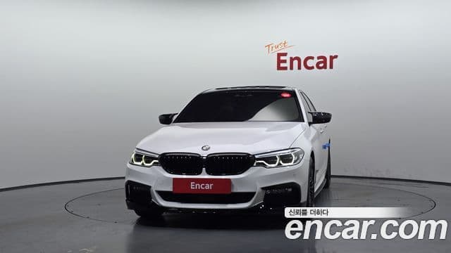 BMW 5 Series (G30) 3