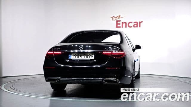 Mercedes-Benz S-Class W223 4