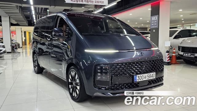 Hyundai Staria — 1